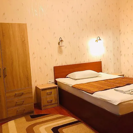 Penzion Pensiunea Lucia 3*
